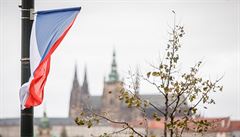 Centrum Prahy ozdobily české vlajky u příležitosti oslav 100 let od založení...