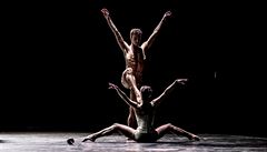 RECENZE: Baletn veer vnovan Jimu Kylinovi. Dokonal souznn tance s hudbou