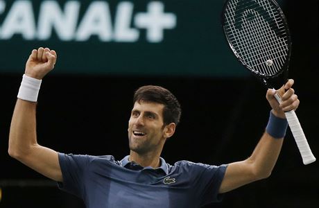 Novak Djokovi po vhe nad Rogerem Federerem