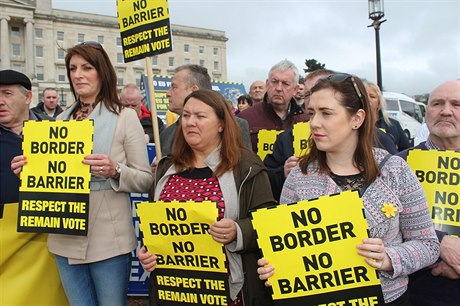 Otázka irských hranic jako klíová.