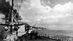 Na snímku z 31. kvtna 1916 je zachycena nmecká flotila s bitevními kiníkyna...