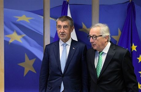 eský premiér Andrej Babi a pedseda Evropské komise Jean-Claude Juncker.