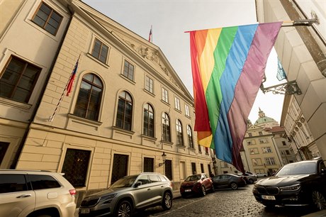 V Poslanecké snmovn se projednával návrh o stejnopohlavním manelství.