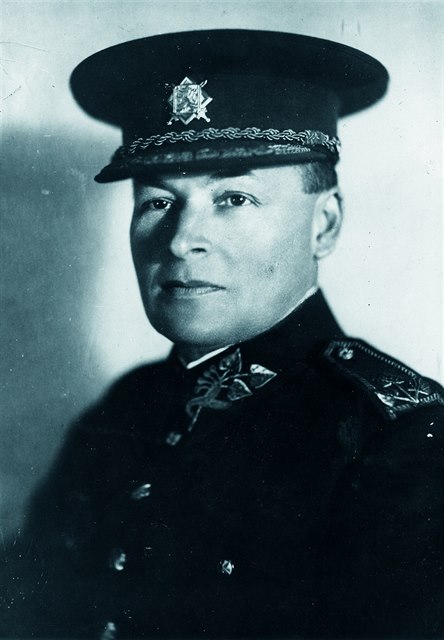 Divizní generál enk Hauvic