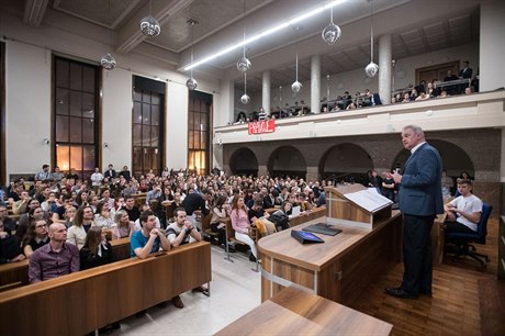 Profesor Skejpek povyprávl o prostituci ve starém ím.