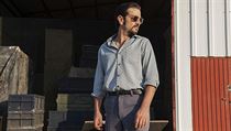 Flix Gallardo (Diego Luna) je prohnan obchodnk. Seril Narcos: Mexico (2018).