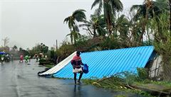 Následky niivého cyklonu v Indii.