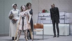 Jindika Dudziaková, Pavlína torková, Jana Stryková a Vladimír Javorský....