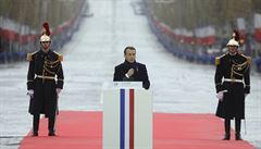 V Paříži u Vítězného oblouku za účasti francouzského prezidenta Emmanuela...
