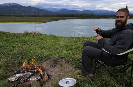 Na Yukonu je povoleno rozdlvat ohe v oteven prod i rybait bhem cesty...