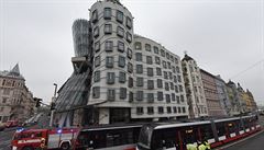 Tramvaje u Tan�ícího domu.