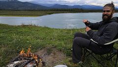 Na Yukonu je povoleno rozdlávat ohe v otevené pírod i rybait bhem cesty...