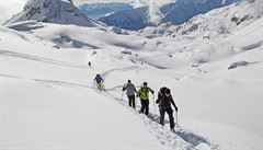 Skitouren jsou túry na sn�nicích.
