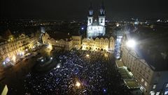 Demisi. Lid protestovali proti premiru Babiovi, zaplnili tm cel Staromstsk nmst