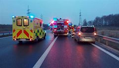 V pátek zasahovali hasii v Karlovarském kraji u nkolika nehod zpsobených...