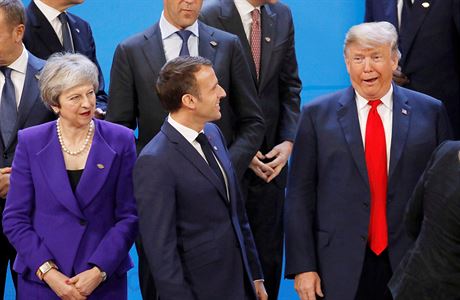 Mayov, Macron a Trump na summitu G20.