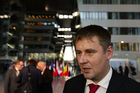 Ministr zahranií Tomá Petíek v Bruselu.