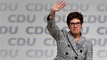 Annegret Kramp-Karrenbauer, nov pedsedkyn CDU.