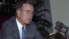 Zem�el bývalý prezident USA George Bush star�í.