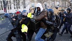 Francii a zejména metropoli Paí v sobotu ekají dalí protesty spojené s...