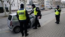 Policejní kontrola ve Štrasburku po útoku na vánočních trzích.