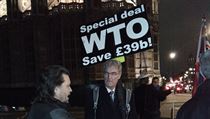 Speciln nabdka, WTO uette 39 miliard liber, k cedule Tonyho Blighe.
