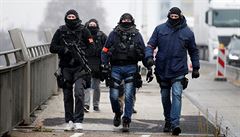 Francie chce dopadnout střelce ze Štrasburku ‚živého či mrtvého‘. Pátrají stovky policistů