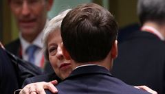 Lídi Velké Británie a Francie, Theresa Mayová a Emmanuel Macron.