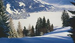 Ski areál v Zeller See nabízí výhledy, které se jen tak neokoukají.