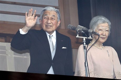Japonský císa Akihito se svou enou.