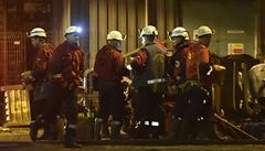 Pol�tí bán�tí záchraná�i p�ijeli na pomoc do uhelného dolu �SM na Karvinsku,...