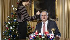 Prezident Milo Zeman ped tradiním vánoním projevem prezidenta republiky.