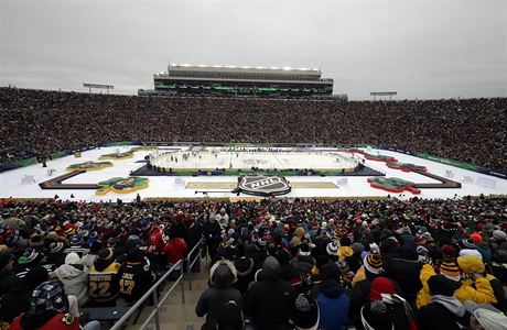 Zaplnn stadion Notre Dame na Winter Classic.
