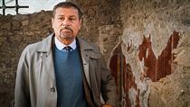 Manaer archeologickho parku v Pompejch Massimo Osanna u fresky v dom...