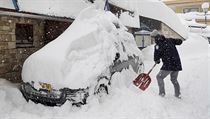 Zimn poas vyvolv problmy tak v Rakousku, kde rovn hroz laviny.