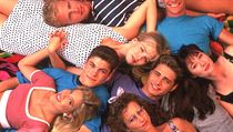 Partika do nepohody. Seril Beverly Hills 90210.