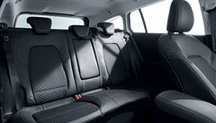 Na zadních sedadlech nového Fordu Focus je podstatn více místa ne u...