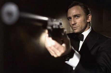 Daniel Craig v roli legendárního Bonda.