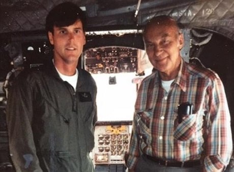 Clark Stahl (vlevo) se svým otcem na zaátku 70. let.