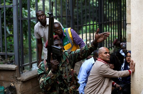 Na hotel v keském Nairobi zaútoili ozbrojenci z islamistického hnutí abáb.