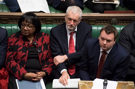 Pedsedy opozice Jeremy Corbyn v parlamentu ped hlasováním dolní komory o...