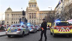 Policisté a záchranái zasahovali 18. ledna 2019 odpoledne na Václavském...