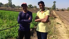 Mahesh Sariya a Vijay Makawana jsou dvacetiletí chlapci, kte�í se narodili v...