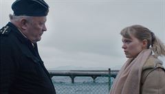 Léa Seydouxová se snaí zachránit svého manela. Snímek Kursk (2018). Reie:...
