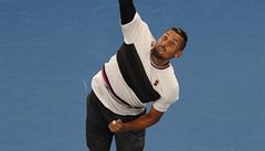 Domácí miláek Nick Kyrgios se po poráce s Kanaanem Miloem Raoniem louí u...