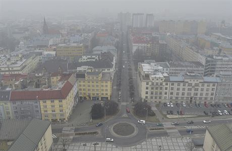 Kvli vysokým koncentracím polétavého prachu v ovzduí byl v oblasti Ostravska,...