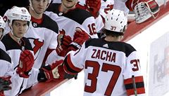 NHL: Zacha pispl k vhe New Jersey glem a pihrvkou, stal se tet hvzdou zpasu