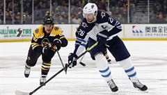 NHL: Pastrňák pomohl k výhře Bostonu gólem a asistencí