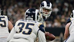 Tady má, a utíkej, jako by íkal rozehráva Philadelphie Jared Goff svému...