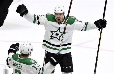 tonk Radek Faksa si pipsal v NHL podruh v sezon v jednom utkn dva body,...